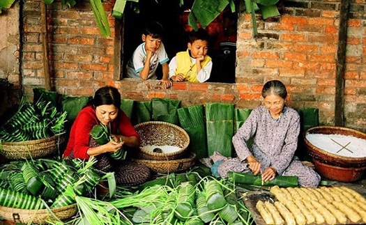 Cuộc chiến 'bỏ Tết' - Bài 2: Cứ tranh cãi và... cứ để đấy