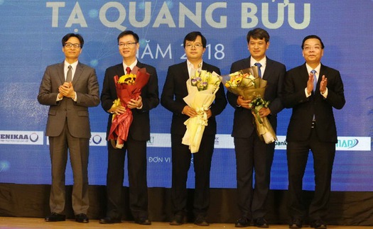 Tôn vinh ba chủ nhân giải thưởng khoa học Tạ Quang Bửu 2018.