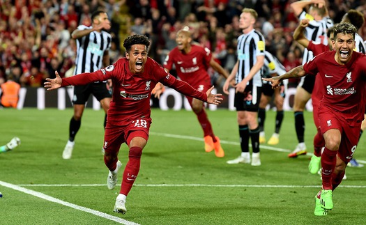 Liverpool 2-1 Newcastle: Ngược dòng kịch tính phút 98