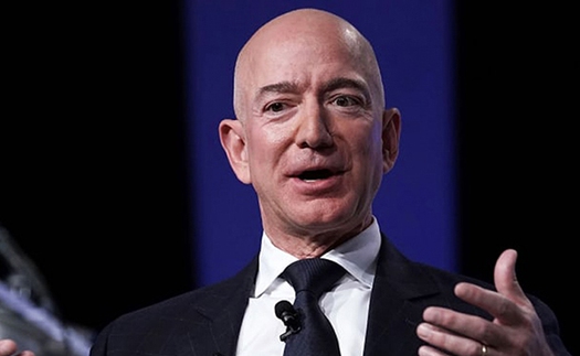 CEO Amazon Jeff Bezos giàu nhất thế giới với khối tài sản 190 tỷ USD