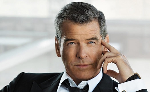 Pierce Brosnan - chàng điệp viên 007 với 'cây cọ vàng'