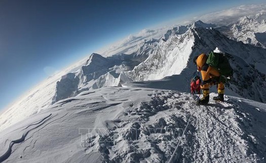 Ít nhất 7 người leo núi Everest đã thiệt mạng trong mùa leo núi 2019