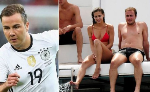 Mario Goetze say mê vui đùa cùng bạn gái nổi tiếng xinh đẹp và gợi cảm