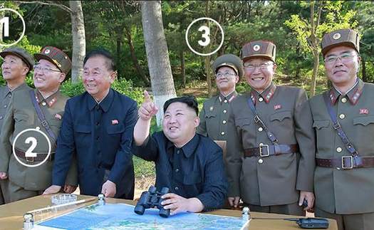 'Bộ tứ tên lửa' đứng đằng sau Kim Jong-un gồm những ai?