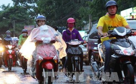 Tiếp tục chủ động triển khai các biện pháp ứng phó với vùng áp thấp