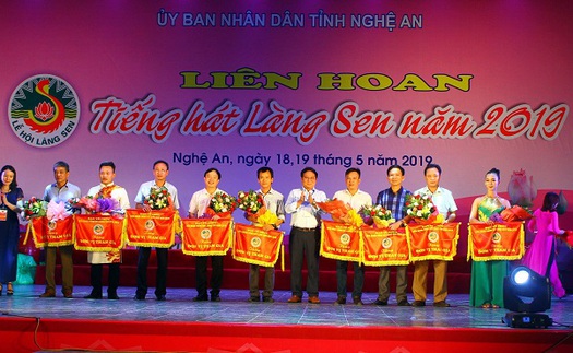 Bế mạc và tổng kết Lễ hội Làng Sen năm 2019