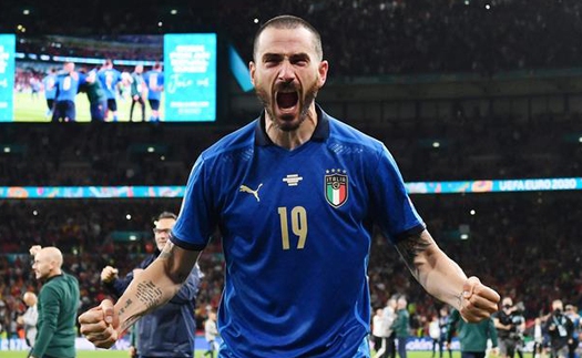 Nhật ký Euro bằng thơ: Azzurri tiếp tục cuộc hành trình...