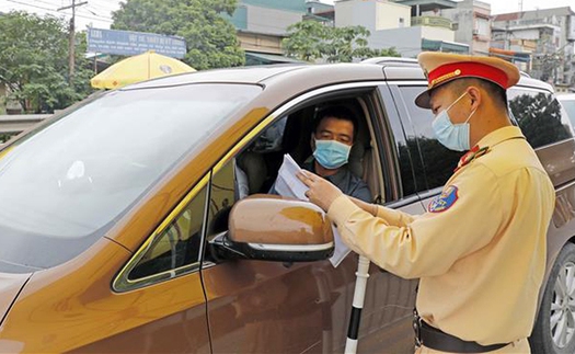 Công an TP.HCM: Không có chuyện cấp giấy đi đường cho người F0