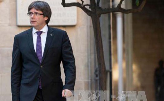 Đức bắt giữ cựu Thủ hiến vùng Catalonia Carles Puigdemont