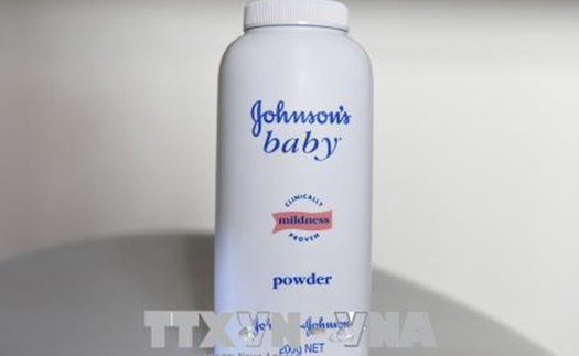 Tập đoàn Johnson & Johnson bị phạt hàng tỷ USD do sản phẩm chứa chất gây ung thư