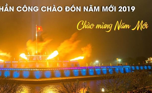 Thừa Thiên - Huế bắn lửa 21 phát súng thần công chào đón năm mới 2019