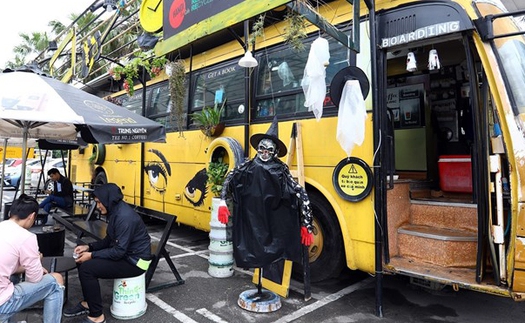 Độc đáo quán cafe bus thân thiện với môi trường