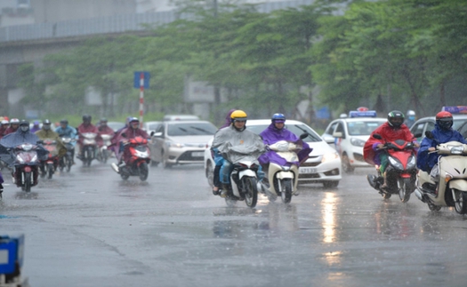 Dự báo thời tiết: Bắc Bộ nhiệt độ giảm dần, Trung Bộ và Nam Bộ mưa dông