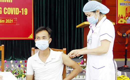 Biến thể phụ BA.5 có nguy cơ xâm nhập; Tiêm vaccine Ccovid-19 mũi 3 cho trẻ 12-17 tuổi cách mũi 2 bao lâu?