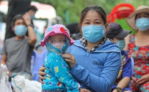 TP HCM đưa 2.000 người dân ở nhà lụp sụp, ven kênh về nơi ở mới an toàn tránh dịch Covid-19