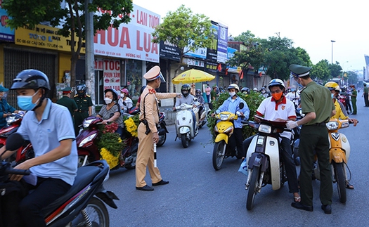 TP.HCM bổ sung nhiều trường hợp không cần giấy đi đường