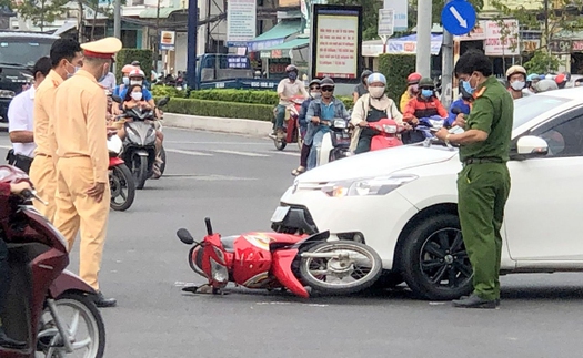 Hà Nội: Hai vụ tai nạn giao thông đường bộ nghiêm trọng làm hai người chết