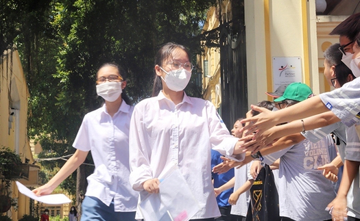 Kỳ thi vào lớp 10 tại Hà Nội: Thí sinh hoàn thành môn thi cuối với tâm trạng vui vẻ