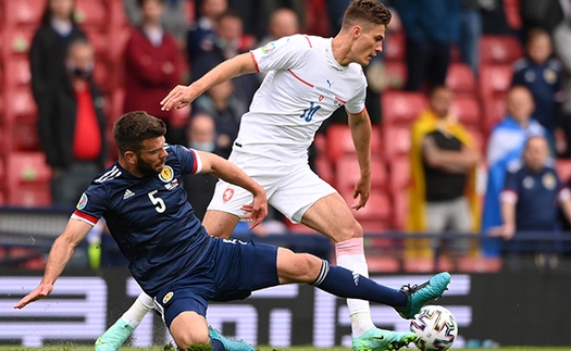 Scotland 0-2 CH Séc: Schick lập siêu phẩm giúp CH Séc dẫn đầu bảng D