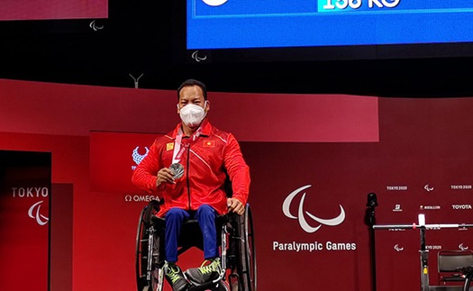 Lê Văn Công nói gì sau khi giành HCB Paralympic 2020?