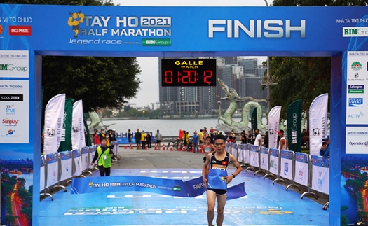 Tay Ho Half Marathon 2021: Gần 3.000 VĐV tranh tài với chuyên môn cao