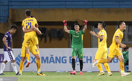 TM Văn Hoàng: ‘Báu vật bị bỏ quên’ của ông Park trên sân Hàng Đẫy?