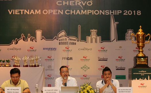 2 xe Mercedes giải thưởng tại Chervo Vietnam Open Championship 2018