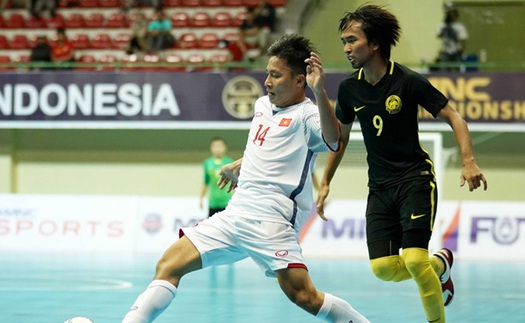 Tuyển futsal Việt Nam thua Malaysia trên chấm 11m