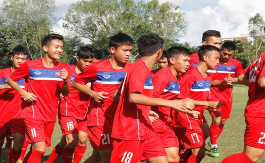 Văn Hậu chấn thương nhẹ, U18 Việt Nam luyện sút penalty