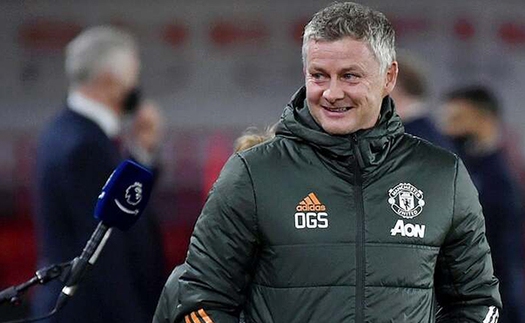 Solskjaer ca ngợi 'thứ bóng đá tuyệt vời' của MU, xin lỗi HLV đối thủ