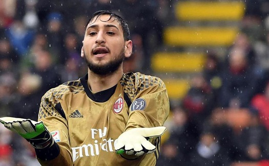 Milan bị mắng là 'nô lệ của thằng nhóc 18 tuổi' ở vụ giữ chân Donnarumma