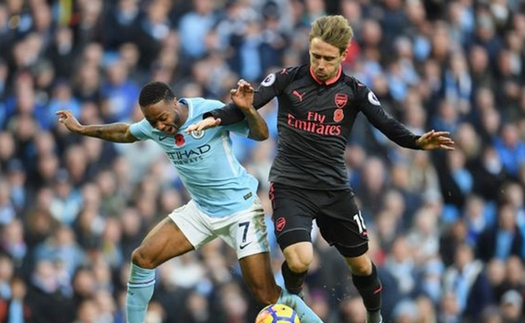 Arsenal thua Man City, Wenger mắng Sterling là ‘kẻ ăn vạ siêu hạng’