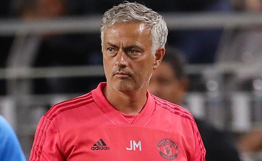 Sao trẻ Hà Lan giúp M.U thoát thua, Mourinho vẫn không hài lòng