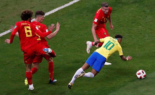 'Nếu tặng một ly bia miễn phí cho mỗi lần Neymar ăn vạ, quán bar sẽ sớm phá sản'