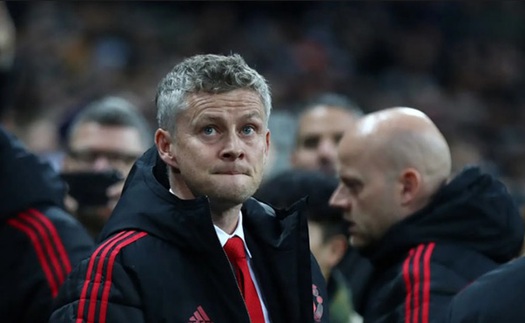 Đến quy tắc về trang phục của M.U, Solskjaer cũng làm theo cách của Sir Alex