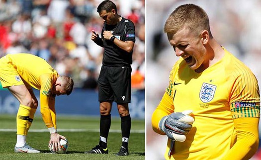 Thủ thành Pickford gây sốt khi vừa phá penalty, vừa sút thành công giúp Anh hạ Thụy Sỹ