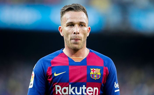 NÓNG: Juventus đạt thỏa thuận chiêu mộ Arthur từ Barca với giá 80 triệu euro