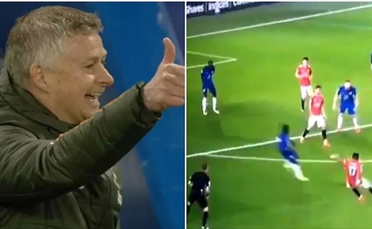 MU: CĐV thích thú với khoảnh khắc Solskjaer bật cười trận Chelsea