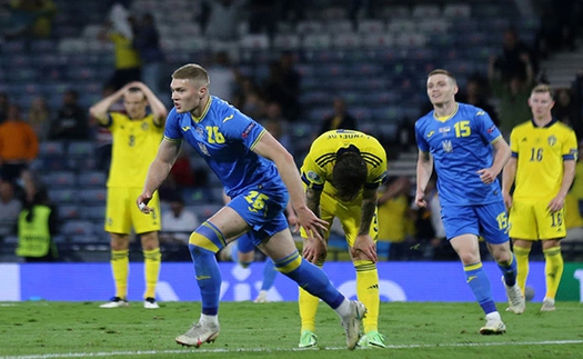 Điểm nhấn Thụy Điển 1-2 Ukraine: Dấu ấn đầu tiên của Zinchenko. Phát huy lợi thế hơn người