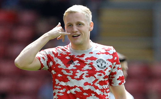 Tin bóng đá MU 9/9: MU lật kèo Van de Beek. Ronaldo ra mắt trận gặp Newcastle?