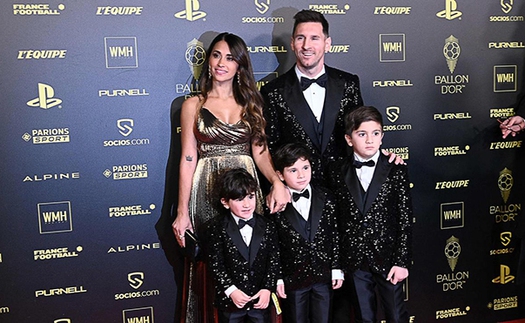 Gia đình Messi bảnh bao đi dự trao giải Quả bóng Vàng