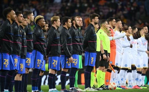 Fan Barca vẫn không chấp nhận được việc phải chơi ở Europa League