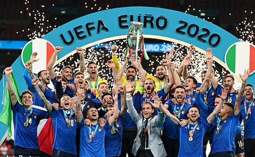 UEFA có kế hoạch mở rộng EURO lên 32 đội