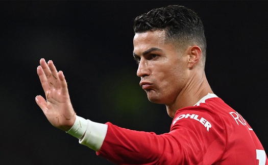 Bóng đá hôm nay 29/7: Ronaldo nói về tương lai. MU chiêu mộ cầu thủ đắt giá thứ 7 trong lịch sử