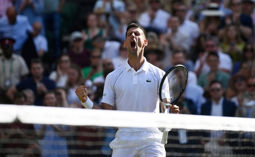 Djokovic vào chung kết Wimbledon, vượt qua kỷ lục của Federer