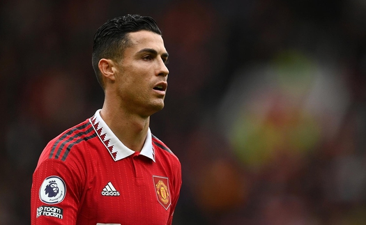 Tin MU 18/10: Thứ hạng bóng vàng của Ronaldo siêu thấp. Dalot xác nhận tương lai