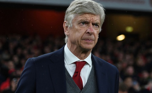 ‘Wenger, từ chức đi và ông sẽ có được sự tôn trọng từ người hâm mộ’