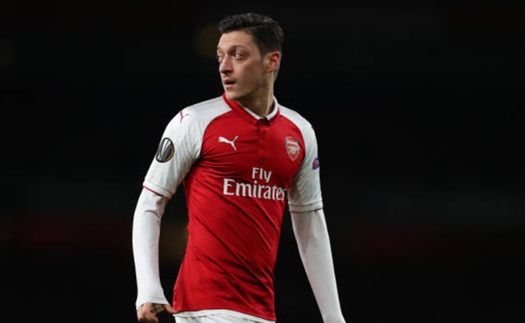 Cộng đồng mạng ngất ngây với những pha kiến tạo đẳng cấp của Mesut Oezil