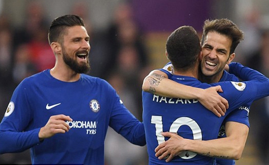 CẬP NHẬT sáng 29/4: Fabregas giúp Conte lập kỷ lục sau trận thắng Swansea. Mourinho chốt 2 hợp đồng khủng