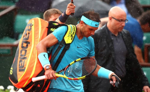 Nadal gặp khó ở Tứ kết Roland Garros, trời lại đổ mưa giải cứu, hoãn trận đấu